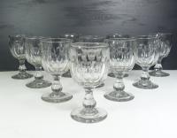 SET OF TEN GENEROUS WINE GLASSES